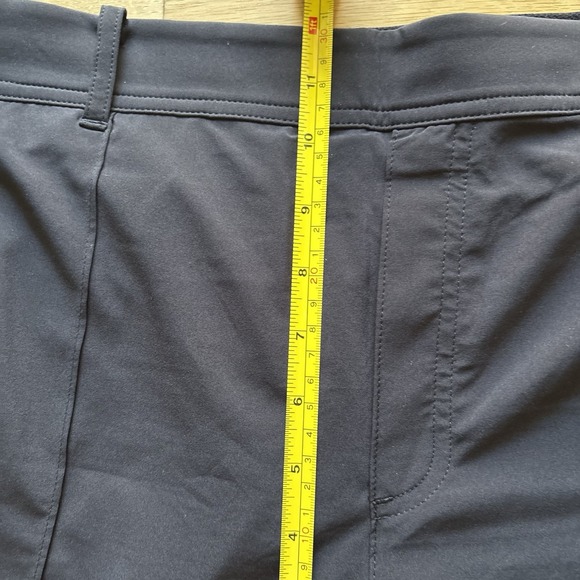 Athleta Cargo Pants Women 14 Vienna Hybrid Black Stretch Zip Pockets Performance - Picture 10 of 10
